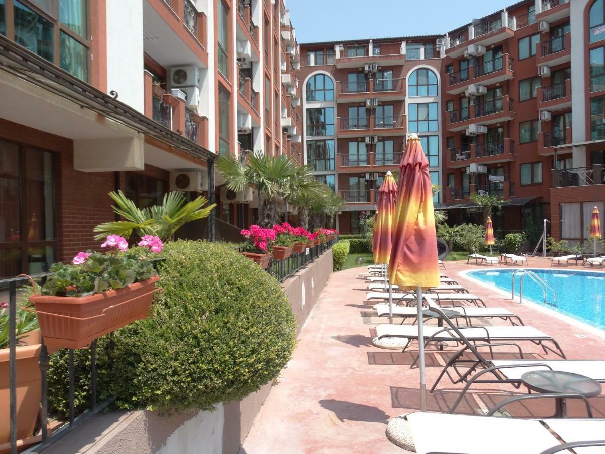 Chateau Del Marina Apart Complex Aparthotel Nesebar Luaran gambar