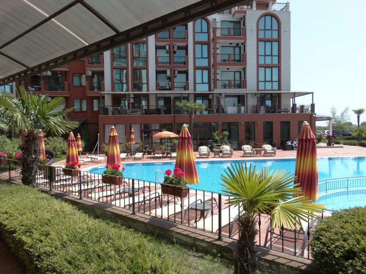 Chateau Del Marina Apart Complex Aparthotel Nesebar Luaran gambar